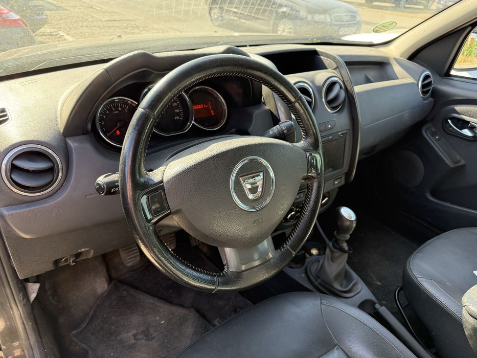 Dacia Duster Prestige * An 2014 * 1.2 benzina * Navi * Piele