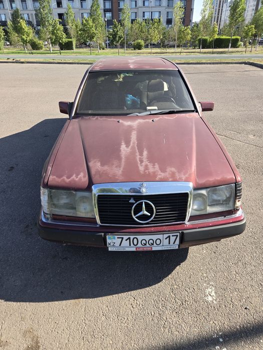 Продается Mercedes на ходу. Автомобиль ездит каждый день.
Условия:
Рас