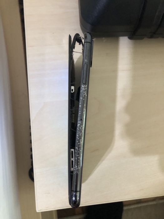 Vand 2 Iphone X  defecte si un iphone SE 2020 defect