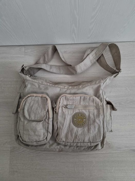 Лот дамски чанти