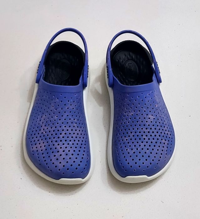Sandale Crocs LiteRide Flash Albastru 204592, saboți unisex, șlapi M6 W 8 sau Nr. 38-39 EU