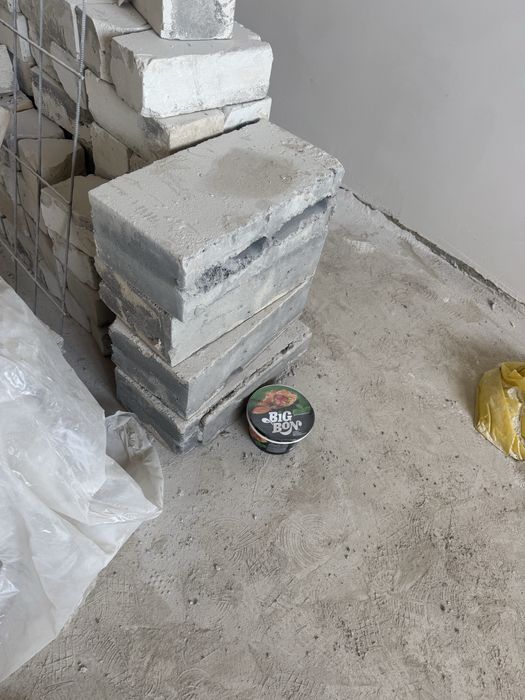 Одам даром кирпичи