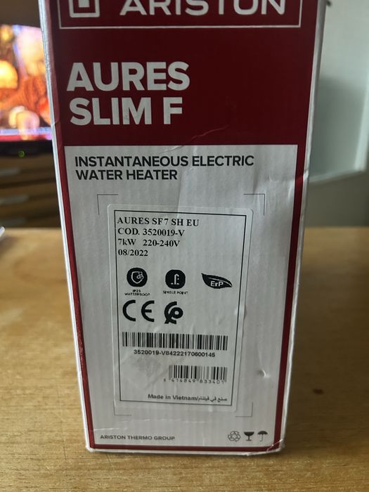 Проточен бойлер Ariston aures sf 7 kw