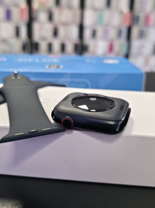 Apple Watch SE 2 / Black / Cellular / 44 mm / nou / DeluxGSM