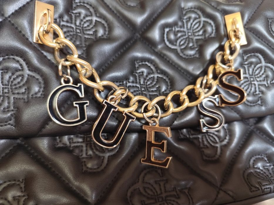 Оригинална чанта GUESS