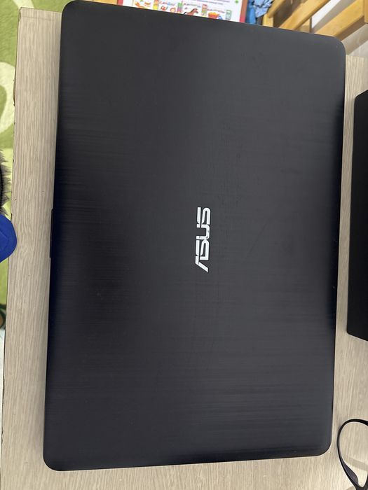 Продам компьтер ASUS
