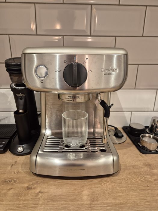 Vand Breville Barista Mini + Rasnita Lelit PL043MMI