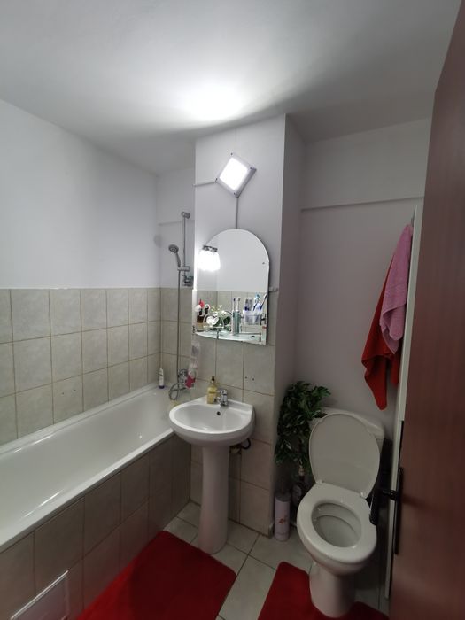 Închiriez apt 1 camera Sagricom