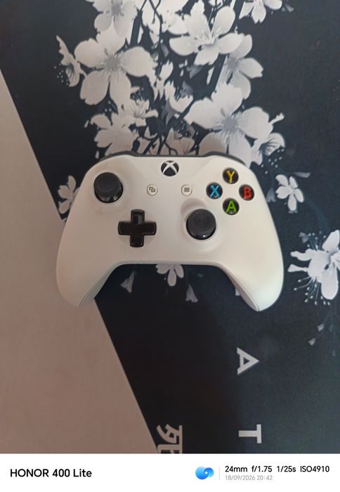 Продам xbox one s