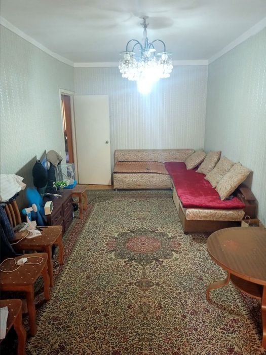 Продаётся 3-комнатная квартира в Шайхантахурском районе (Ц-13, Лабзак)