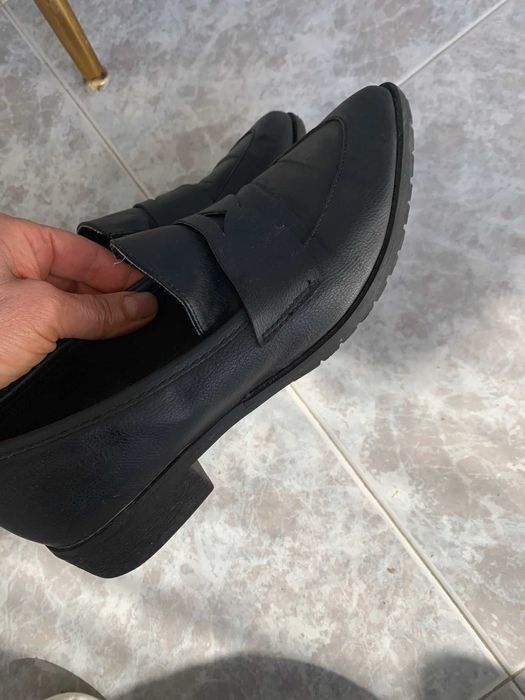 Продавам обувки № 38 .