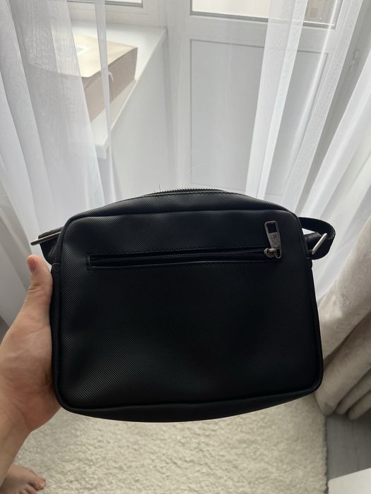 Продам барсетку lacoste