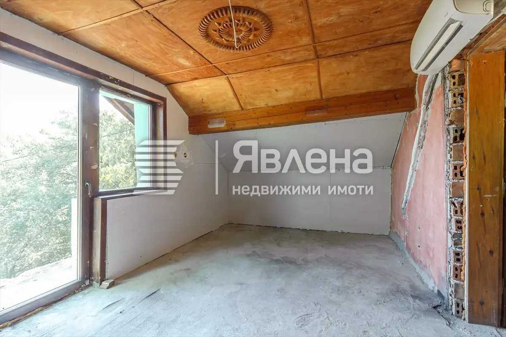 Продава се Парцел в София, Център - 700 кв.м за 190 €/кв.м - Снимка #7
