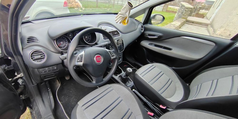 Fiat Punto 1.3 Diesel 2011 – economic, funcțional, preț negociabil