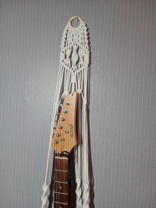 подвес-макраме для гитары