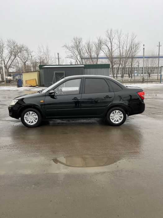 Продам Lada Granta 21900
