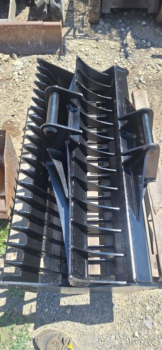 Кофа за багер тип гребло под наем