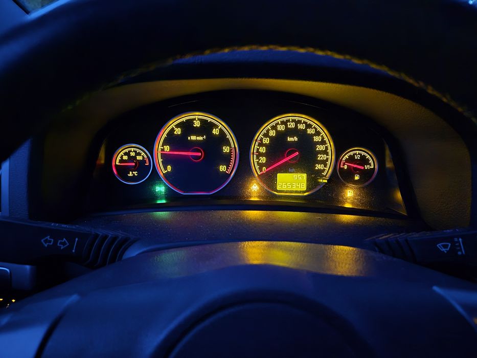 Opel Vectra C Facelift 1.9 CDTI 6+1 Viteze  Xenon Parktronic Tempomat