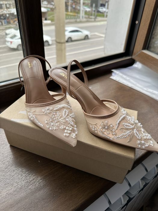 Новые туфли Zara