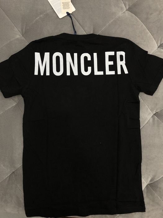 Tricouri barbati!! Transport Gratuit!!!