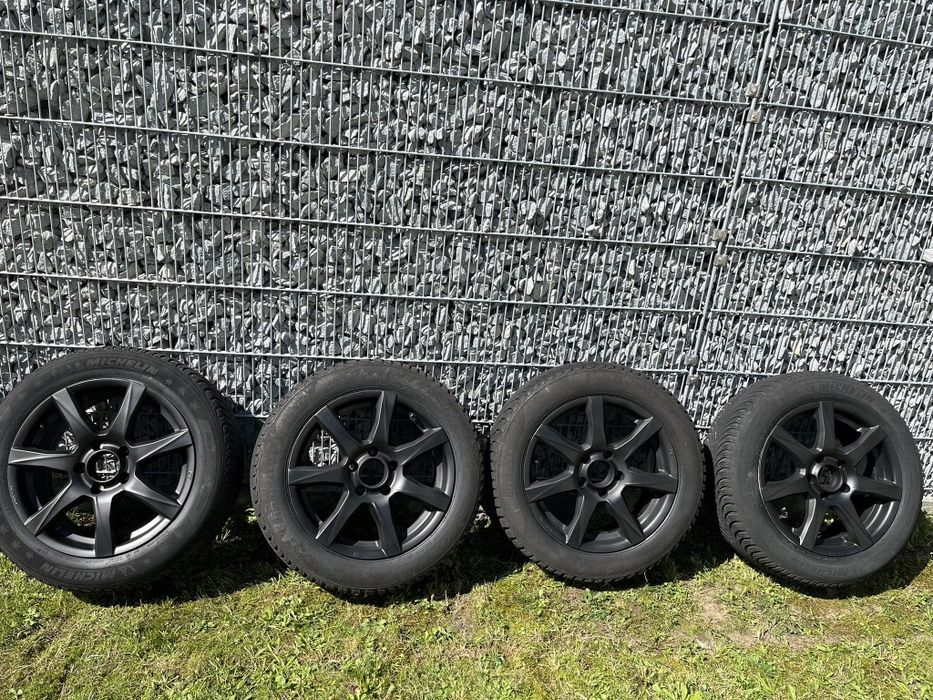 Vând Jante Mercedes R16