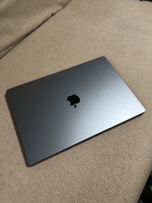 MacBook Pro 16" (M1 Pro) 16/512 GB