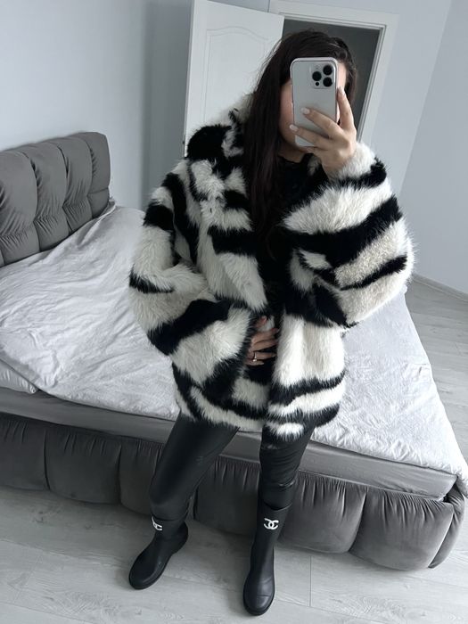 Черно бяло палто зебра