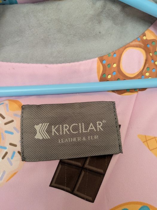 Vând blăniță deosebita pentru fetițe