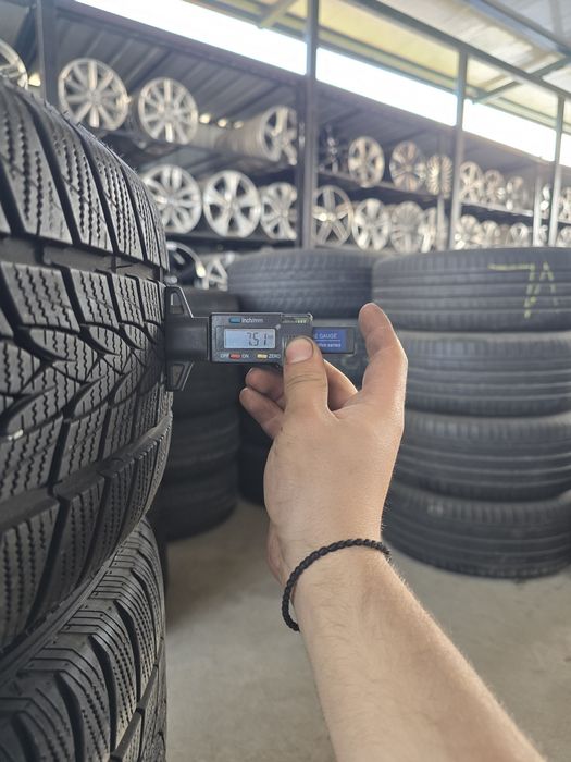 4 Броя 225/55/17 2xImperial 7,5mm 2xMichelin 6,6mm
