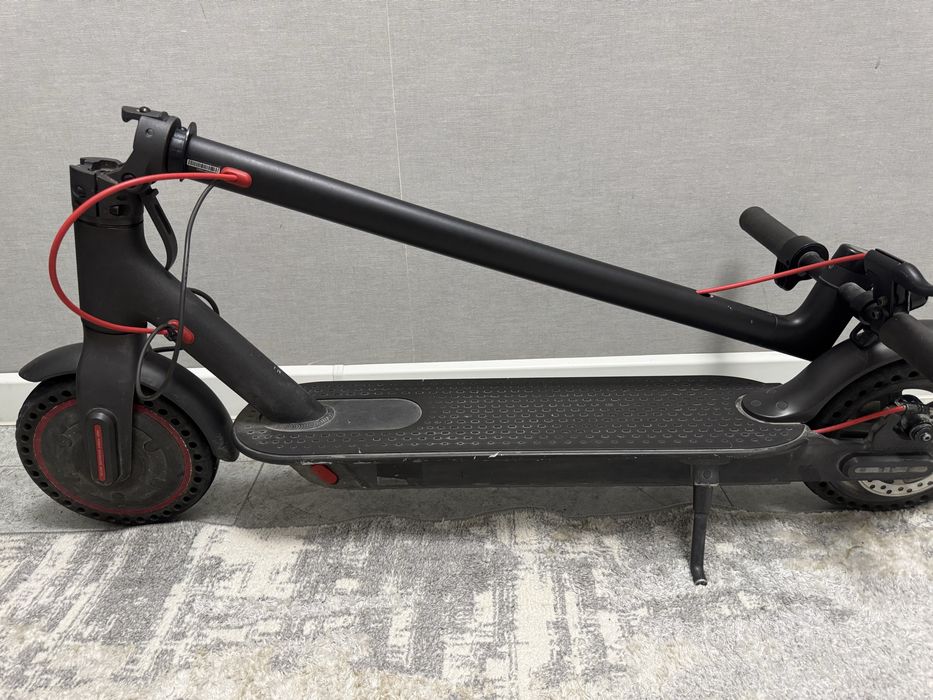 Продам электросамокат