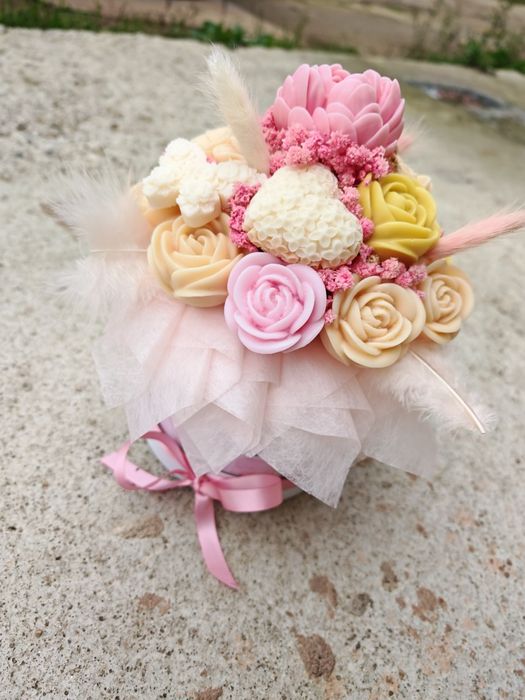 Букети от соев восък