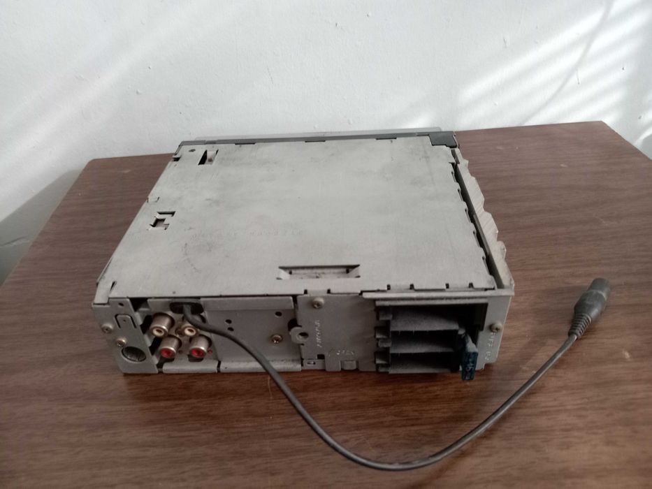 Продавам два CD плеара