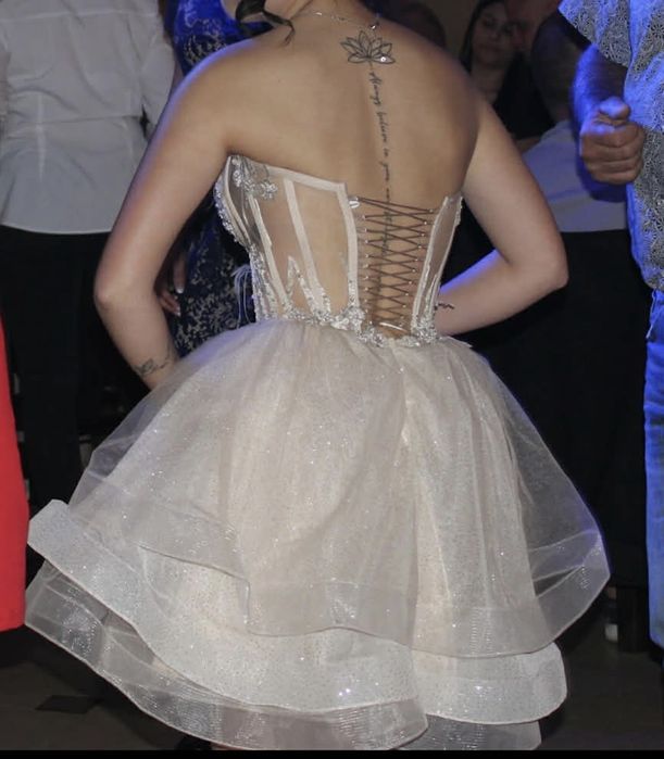 бална рокля хс размер