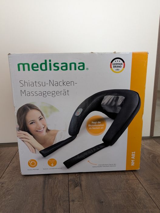Масажор за врат и гръб Medisana с реверс и термофункция