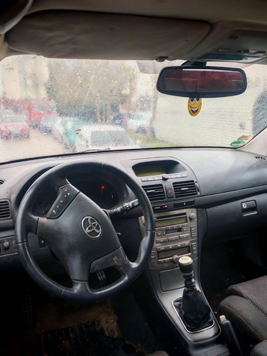 Тойота Авенсис Дикат 177к цяла или на части