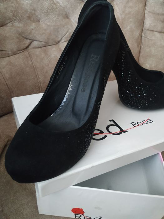 Новые туфли 40 размер