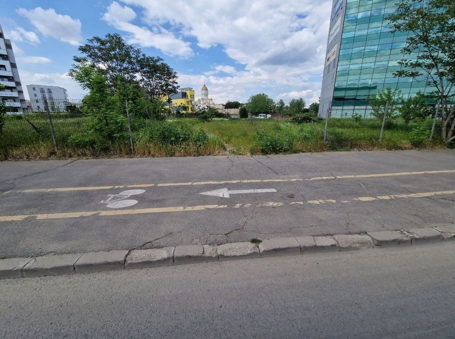 Inchiriez teren parcare sector 5 Marriot Catedrala Chirigiu