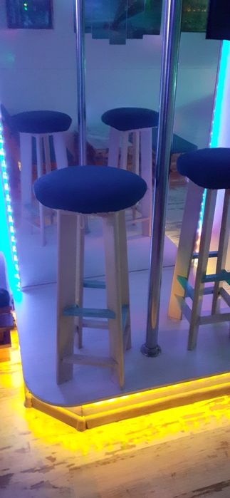 Маси с два щъркела за  бар клуб. Спести и купи