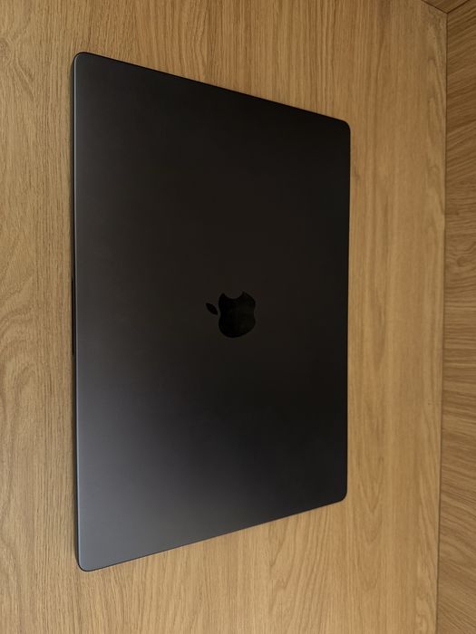 Лаптоп Apple MacBook Pro 16 M3 Pro Space Black  36GB