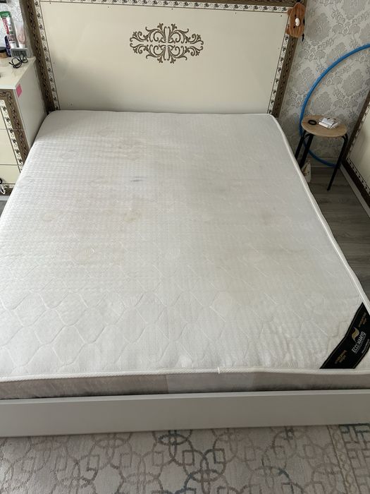 Продаю кровать 2 местный