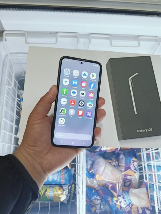 Samsung S25 в идеальном состоянии