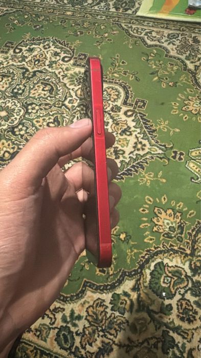 Айфон 13 128 гб.