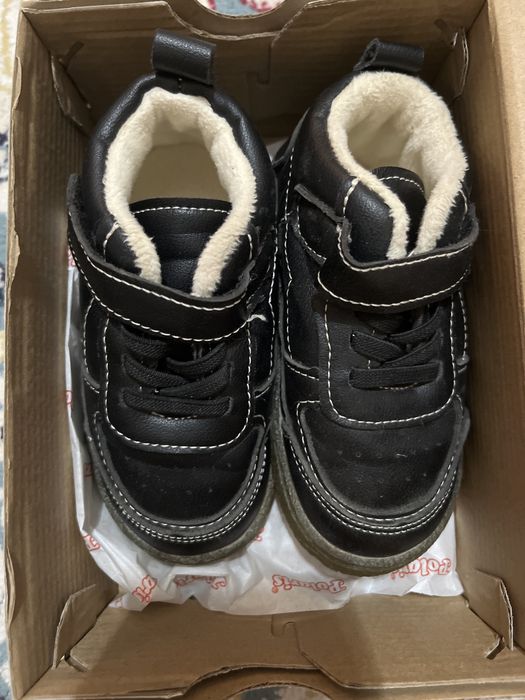 Турецкий детский крассовка ұлғада қызғада келеді размер 24