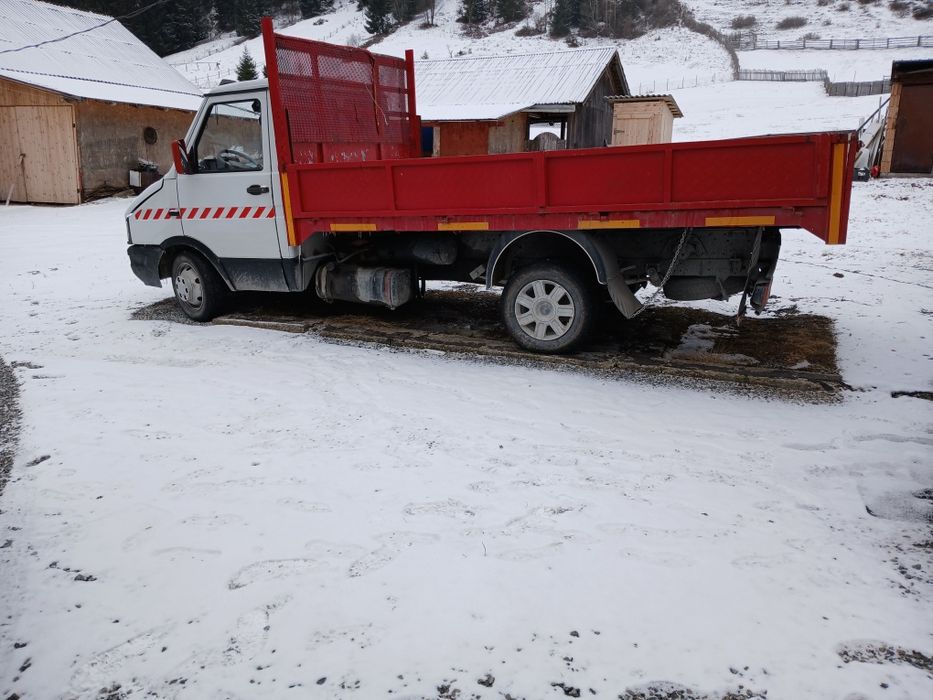 Basculabila Iveco 3.5 tone 2.8 tdi 130 cai