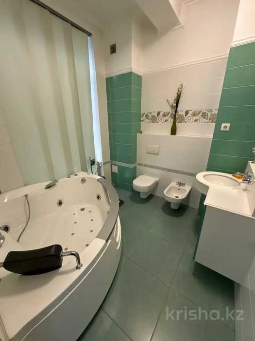 Продам дом в коттеджном городке Алатау+