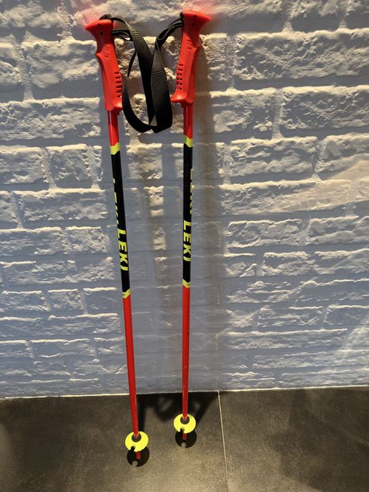 Детски ски ATOMIC J2 и детски ски обувки Nordica и щеки Leki