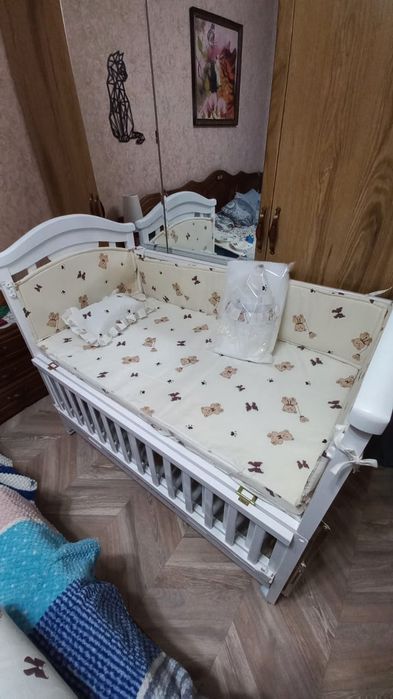 Детская кроватка