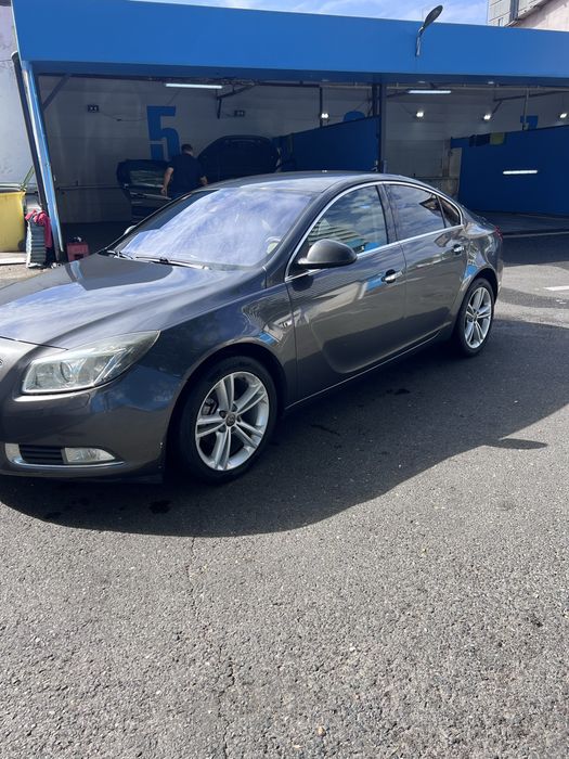 Opel insignia 2000cm pe firma se ofera factura neplatitor de tva