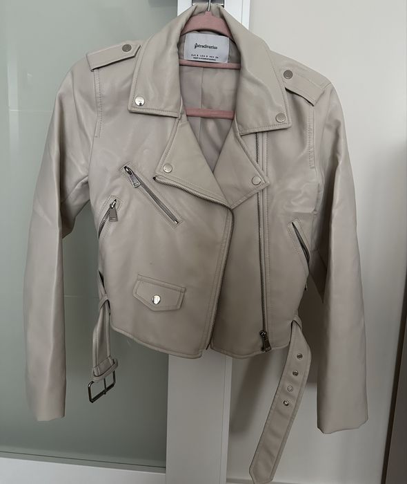 Бяло кожено яке Stradivarius