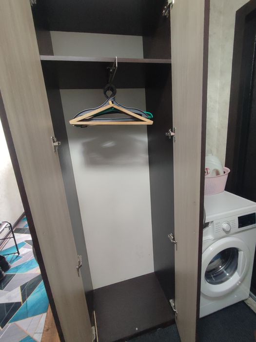 Продаётся плательный шкаф